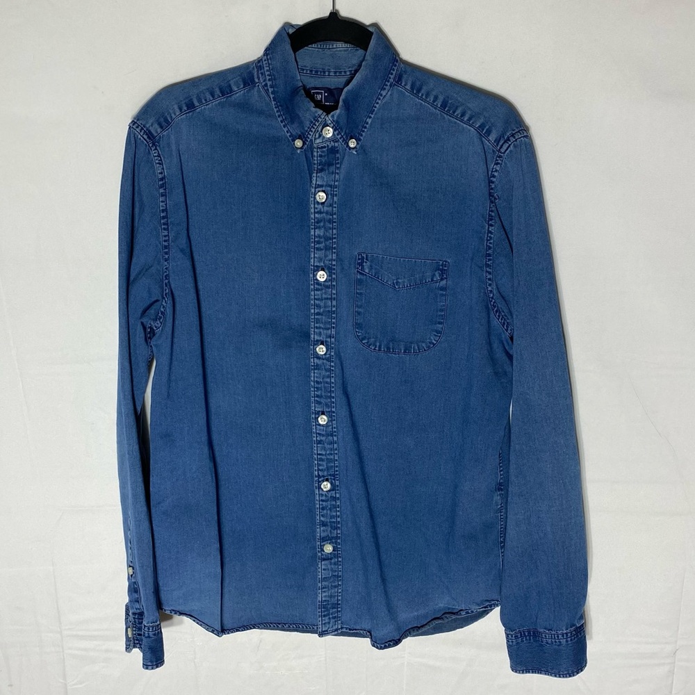 Gap Med Wash Classic Long Sleeve Blue Denim Button Up Shirt M Normcore